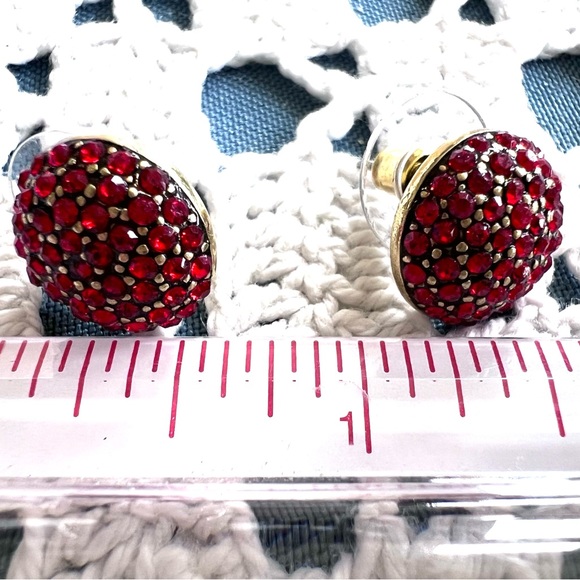 Heidi Daus 🆕 Red Crystals button pierced earrings - Picture 3 of 5